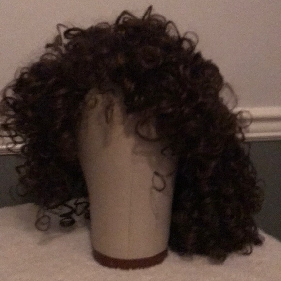 Irish Step Dance Wig - Picture 3 of 3